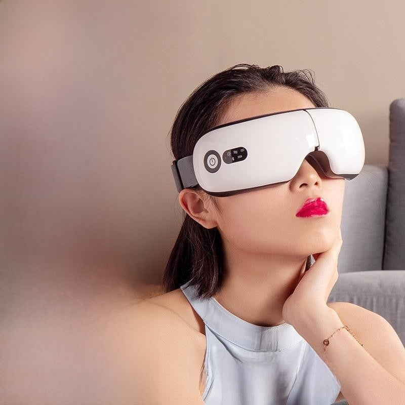 Eye massager